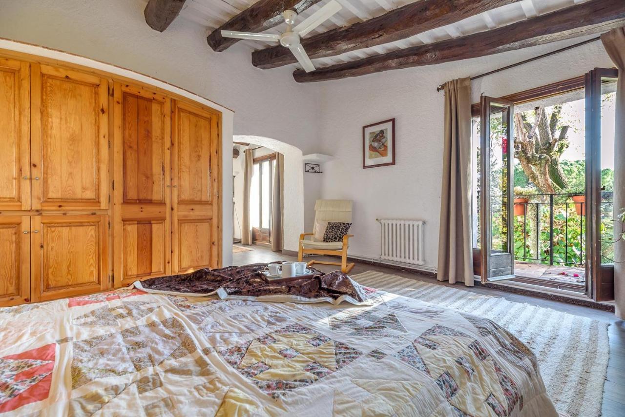 Masia Can Manent Del Bosc S XVIII Santa Eulalia de Ronsaná 외부 사진
