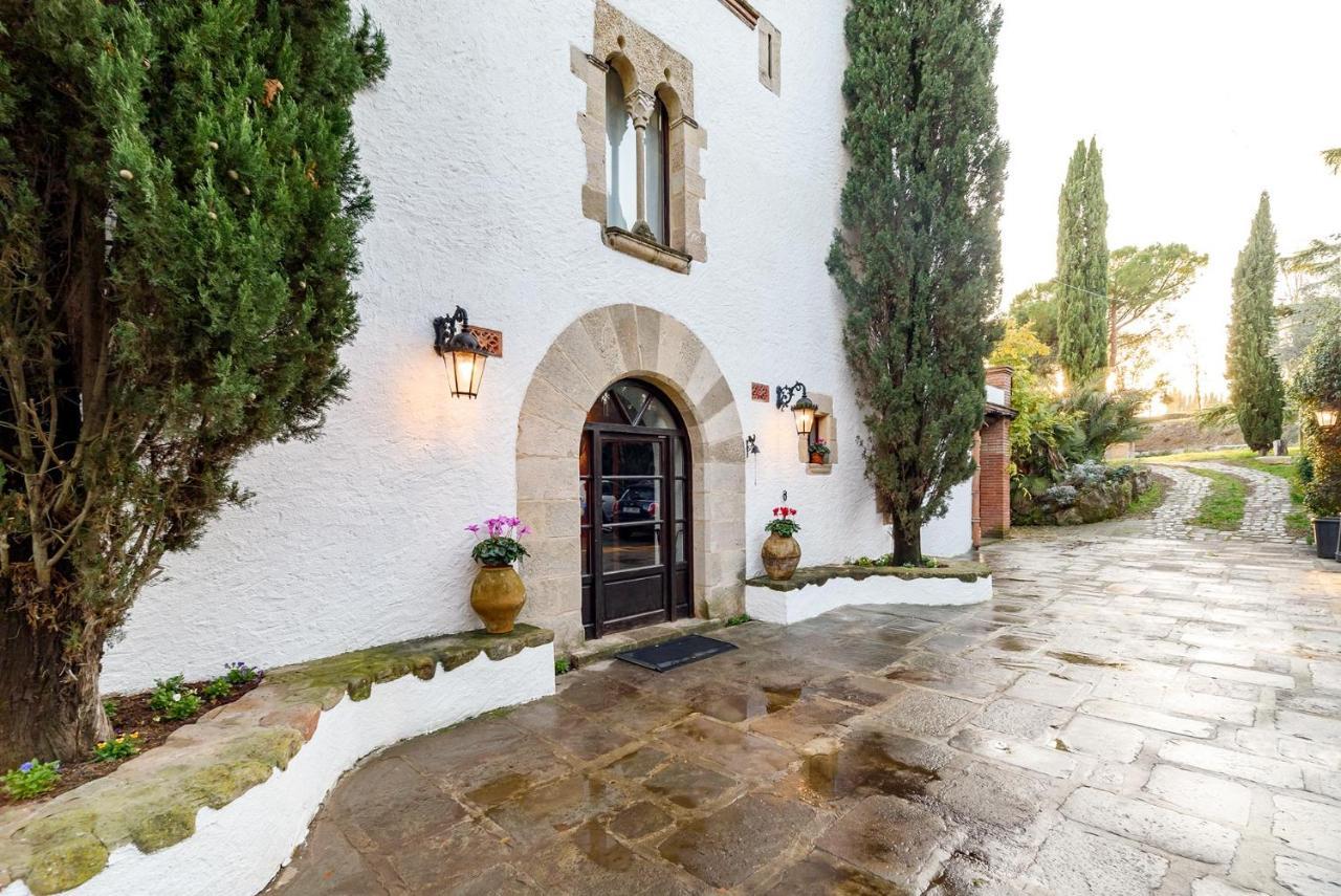 Masia Can Manent Del Bosc S XVIII Santa Eulalia de Ronsaná 외부 사진