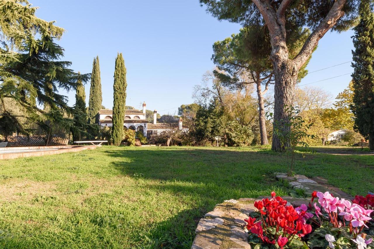 Masia Can Manent Del Bosc S XVIII Santa Eulalia de Ronsaná 외부 사진