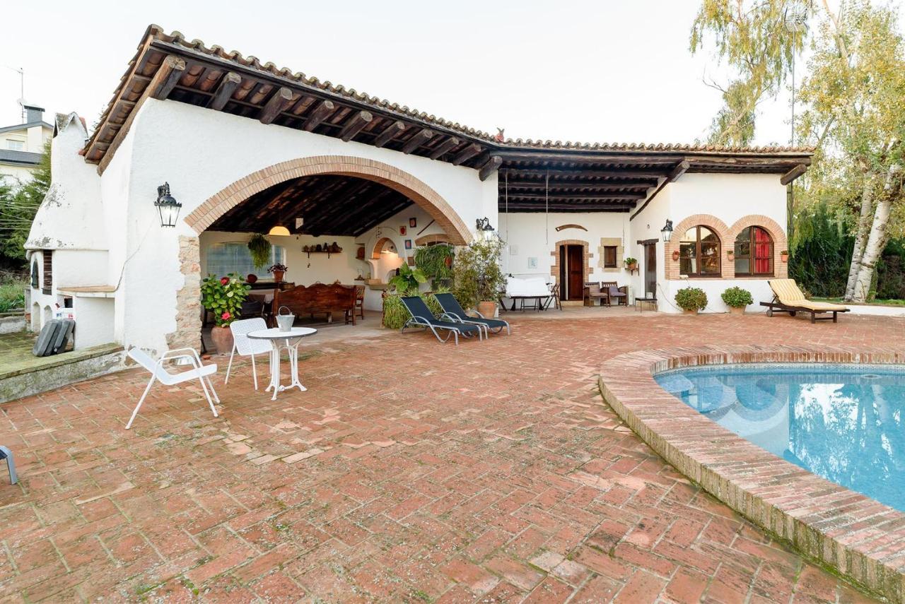 Masia Can Manent Del Bosc S XVIII Santa Eulalia de Ronsaná 외부 사진