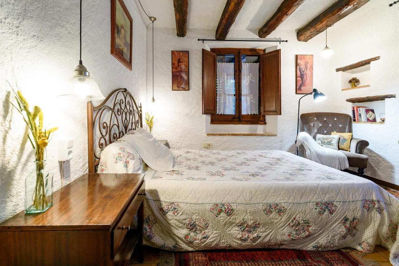 Masia Can Manent Del Bosc S XVIII Santa Eulalia de Ronsaná 외부 사진