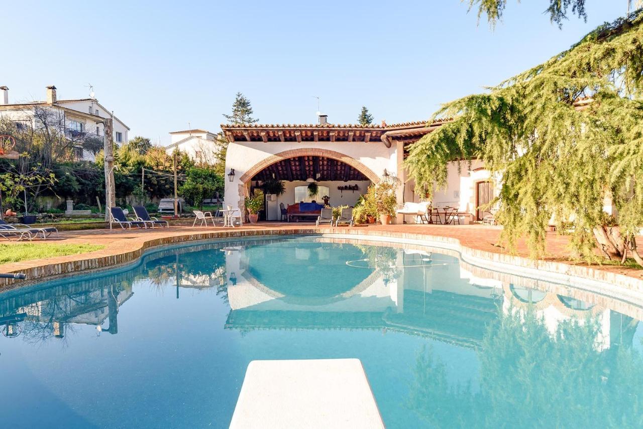 Masia Can Manent Del Bosc S XVIII Santa Eulalia de Ronsaná 외부 사진
