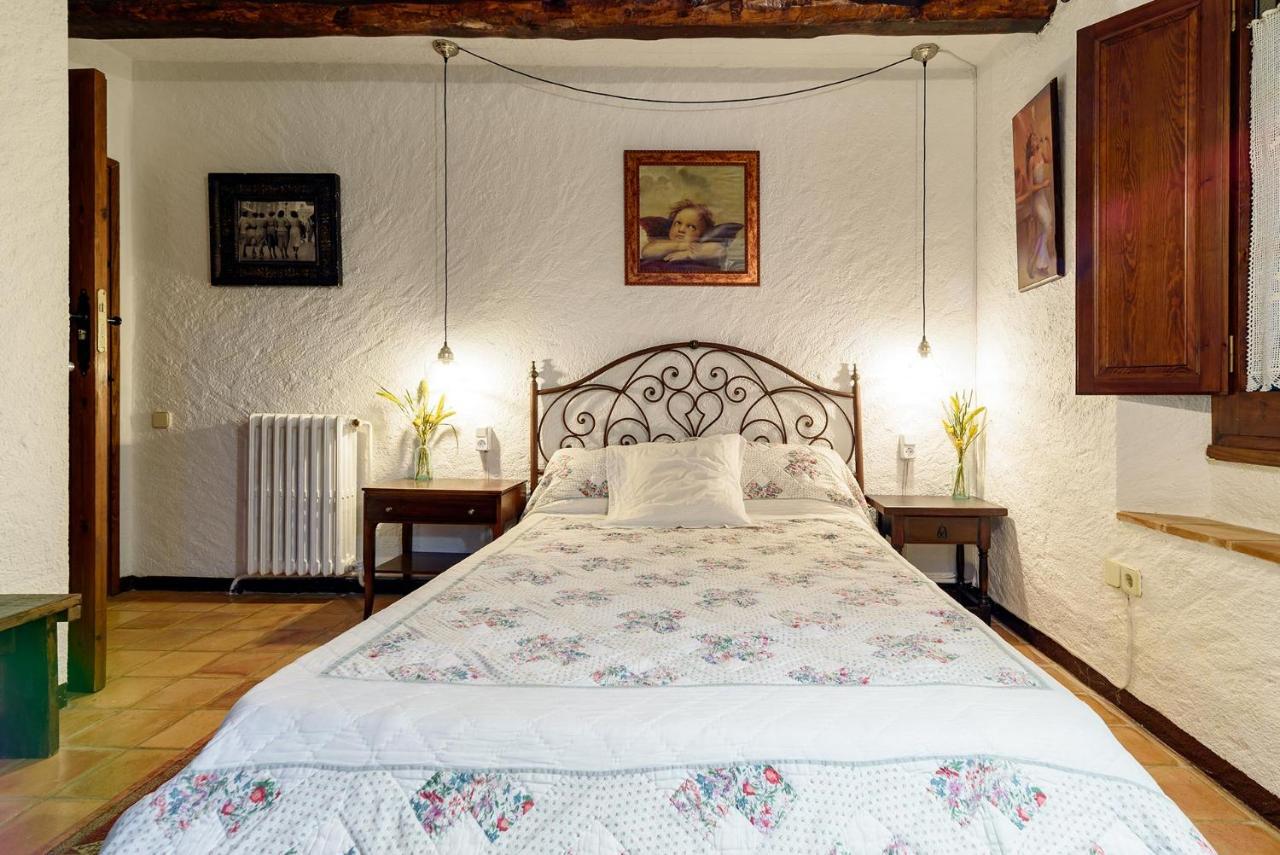 Masia Can Manent Del Bosc S XVIII Santa Eulalia de Ronsaná 외부 사진