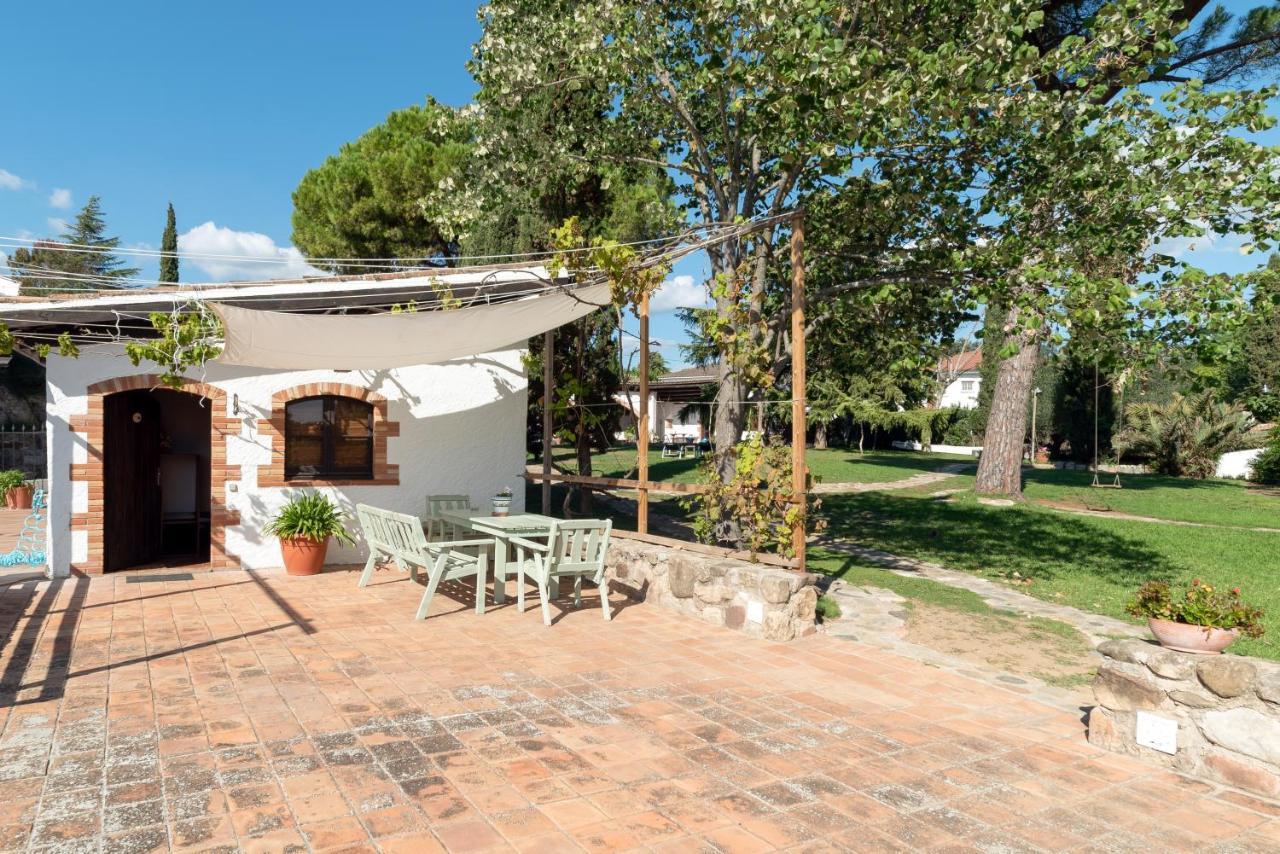 Masia Can Manent Del Bosc S XVIII Santa Eulalia de Ronsaná 외부 사진